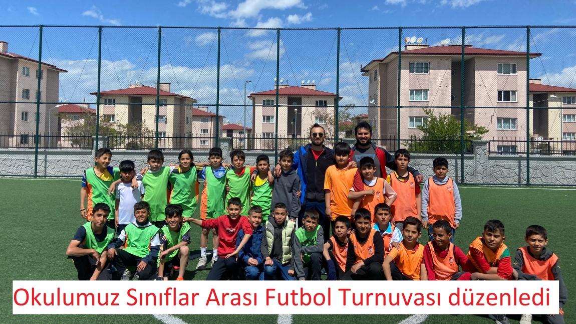 Okulumuz Sınıflar Arası Futbol Turnuvası düzenledi.